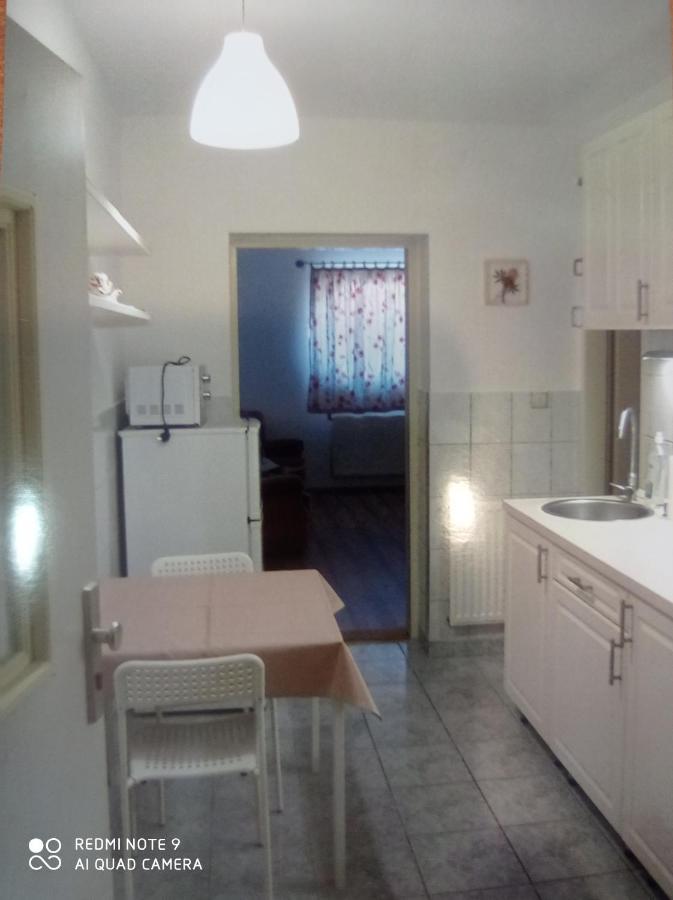 Geri Apartman Heviz Exterior photo